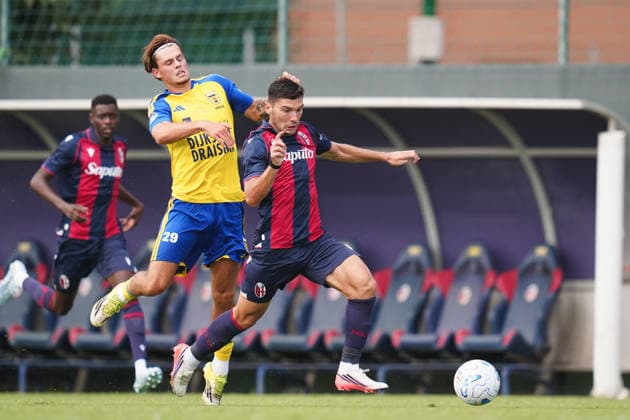 Bologna s NicolÃ² Cambiaghi fights for the ball with Cambuur s Henstra during the pre-season friendly match between Bologna FC and SC Cambuur at the Niccolo Galli Training Centre in Casteldebole, Bologna, Italy, Saturday, August 1, 2026.  Copyright: xMassimoxPaolone LaPressex