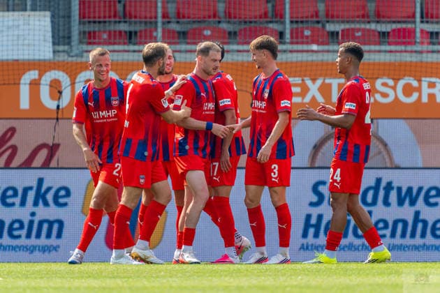 Testspiel: 1. FC Heidenheim 1846 vs. FC Ingolstadt 04; 01.08.2026 Heidenheim, GERMANY - 01. August 2027: Heidenheim Spieler beim Torjubel um Budu Zivzivadze (1. FC Heidenheim 1846, 11) nach seinem 2:0 Tor während dem Spiel des 14. Max Liebhaber-Pokal zwischen dem 1. FC Heidenheim 1846 e.V. und dem FC Ingolstadt 04 in der Voith-Arena. *** Friendly Match: 1 FC Heidenheim 1846 vs. FC Ingolstadt 04, August 1, 2026, Heidenheim, GERMANY August 1, 2027 Heidenheim players celebrate Budu Zivzivadze’s goal for 1 FC Heidenheim 1846, 11, after his 2-0 goal during the 14th Max Liebhaber Cup match between 1 FC Heidenheim 1846 e.V. and FC Ingolstadt 04 at the Voith Arena Copyright: xBEAUTIFULxSPORTS Steinx