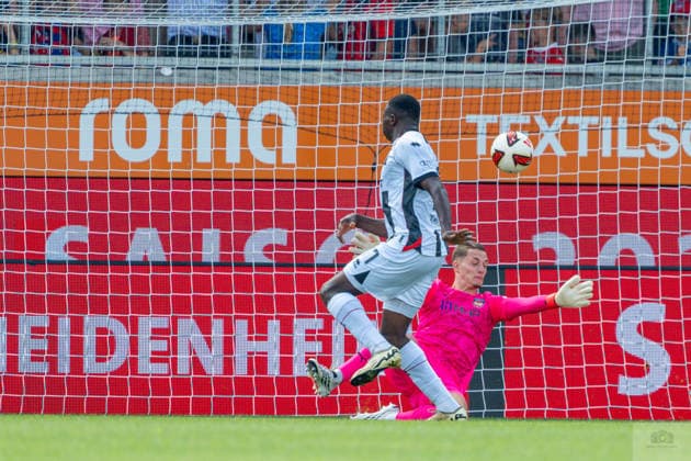Testspiel: 1. FC Heidenheim 1846 vs. FC Ingolstadt 04; 01.08.2026 Heidenheim, GERMANY - 01. August 2027: Obed Ugondu (FC Ingolstadt 04, 17) trifft zum 2:1 Anschlusstreffer während dem Spiel des 14. Max Liebhaber-Pokal zwischen dem 1. FC Heidenheim 1846 e.V. und dem FC Ingolstadt 04 in der Voith-Arena. *** Friendly Match: 1 FC Heidenheim 1846 vs. FC Ingolstadt 04, August 1, 2026, Heidenheim, GERMANY, August 1, 2027, Obed Ugondu (FC Ingolstadt 04), 17, scores the 2–1 goal to close the gap during the 14th Max Liebhaber Cup match between 1 FC Heidenheim 1846 e.V. and FC Ingolstadt 04 at the Voith Arena Copyright: xBEAUTIFULxSPORTS Steinx
