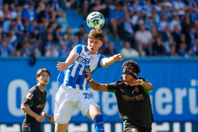 links Peter Kiedl (Rostock) gegen Tyler Louis Meisler; GER, FC Hansa Rostock vs. Borussia Mönchengladbach, Fußball, Männer, Testspiel, Spielzeit 2026 2027, 01.08.2026 Rostock Ostseestadion Mecklenburg - Vorpommern Deutschland *** On the left: Peter Kiedl (Rostock) vs. Tyler Louis Meisler (GER), FC Hansa Rostock vs. Borussia Mönchengladbach, soccer, men s, friendly match, 2026–2027 season, August 1, 2026, Rostock Ostseestadion, Mecklenburg-Western Pomerania, Germany
