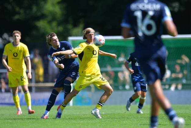 VfL Bochum U21, U 21 - Borussia Dortmund U23 ** NUR FÜR REDAKTIONELLE ZWECKE ** EDITORIAL USE ONLY **<p>Fußball Regionalliga West 1. SPIELTAG: VfL Bochum U21 - Borussia Dortmund U23 am 01.08.2026 in der Mondpalast-Arena in Herne Luis Pick ( VfL Bochum U21 ), links - Luke Fahrenhorst ( Borussia Dortmund U23 ), rechts Deutschland Nordrhein Westfalen Herne Copyright: ThorstenxTillmann *** VfL Bochum U21 vs. Borussia Dortmund U23 ** FOR EDITORIAL USE ONLY ** EDITORIAL USE ONLY ** p Soccer Regionalliga West 1 Matchday VfL Bochum U21 vs. Borussia Dortmund U23 on August 1, 2026, at the Mondpalast Arena in Herne. Luis Pick (VfL Bochum U21), left: Luke Fahrenhorst, Borussia Dortmund U23; right: Herne, North Rhine-Westphalia, Germany. Copyright ThorstenxTillmann Copyright: ThorstenxTillmann doc86yz5mocclldxdtucu2 ,EDITORIAL USE ONLY