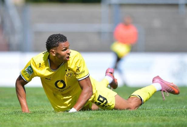 VfL Bochum U21, U 21 - Borussia Dortmund U23 ** NUR FÜR REDAKTIONELLE ZWECKE ** EDITORIAL USE ONLY **<p>Fußball Regionalliga West 1. SPIELTAG: VfL Bochum U21 - Borussia Dortmund U23 am 01.08.2026 in der Mondpalast-Arena in Herne Kevin Mutove ( Borussia Dortmund U23 ) Deutschland Nordrhein Westfalen Herne Copyright: ThorstenxTillmann *** VfL Bochum U21 vs. Borussia Dortmund U23 ** FOR EDITORIAL PURPOSES ONLY ** EDITORIAL USE ONLY ** p Soccer Regionalliga West 1 Matchday VfL Bochum U21 vs. Borussia Dortmund U23 on August 1, 2026, at the Mondpalast Arena in Herne Kevin Mutove Borussia Dortmund U23 Germany North Rhine-Westphalia Herne Copyright ThorstenxTillmann Copyright: ThorstenxTillmann doc86yz5n3eclw1k0ftyehn ,EDITORIAL USE ONLY