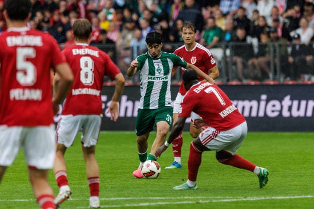 01.08.2026, GER, Testspiel, Saison 2026 2027), FC Energie Cottbus - SV Werder Bremen. XXX Cottbus Stadion der Freundschaft Brandenburg Deutschland *** August 1, 2026, GER, Friendly Match, 2026–2027 Season, FC Energie Cottbus vs. SV Werder Bremen XXX, Cottbus Stadion der Freundschaft, Brandenburg, Germany Copyright: xnordphotoxGmbHx xTrienitzx