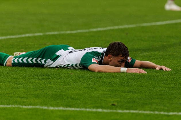01.08.2026, GER, Testspiel, Saison 2026 2027), FC Energie Cottbus - SV Werder Bremen. Chuki (SV Werder Bremen 20) am Boden Cottbus Stadion der Freundschaft Brandenburg Deutschland *** August 1, 2026, GER, Friendly Match, 2026–2027 Season, FC Energie Cottbus vs. SV Werder Bremen, Chuki SV Werder Bremen 20 on the ground, Cottbus Stadion der Freundschaft, Brandenburg, Germany Copyright: xnordphotoxGmbHx xTrienitzx