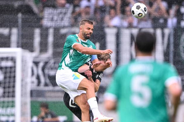 SOCCER - BL, Wattens vs Sturm INNSBRUCK,AUSTRIA,01.AUG.26 - SOCCER - ADMIRAL Bundesliga, WSG Tirol vs SK Sturm Graz. Image shows Lukas Hinterseer (Wattens) and Paul Friedrich Koller (Sturm).  GEPAxpictures xDanielxSchoenherr