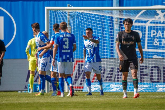 Torjubel 1:3 - Nr.32 Torschütze Niklas Kölle (Rostock) ; GER, FC Hansa Rostock vs. Borussia Mönchengladbach, Fußball, Männer, Testspiel, Spielzeit 2026 2027, 01.08.2026 Rostock Ostseestadion Mecklenburg - Vorpommern Deutschland *** Goal Celebration 1 3 No. 32 Goal Scorer Niklas Kölle Rostock GER, FC Hansa Rostock vs. Borussia Mönchengladbach, Soccer, Men, Friendly Match, 2026–2027 Season, August 1, 2026, Rostock Ostseestadion, Mecklenburg-Western Pomerania, Germany