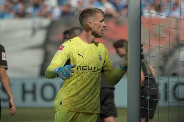 01.08.2026 Fußball Herren 2026 2027 Testspiel FC Hansa Rostock - VfL Borussia Mönchengladbach Ostseestadion Rostock Daniel Batz (Mönchengladbach, 33, gelb). Rostock Mecklenburg-Vorpommern Deutschland *** August 1, 2026 Men s Soccer 2026–2027 Friendly Match FC Hansa Rostock vs. VfL Borussia Mönchengladbach Ostseestadion, Rostock Daniel Batz (Mönchengladbach, 33) received a yellow card Rostock, Mecklenburg-Western Pomerania, Germany