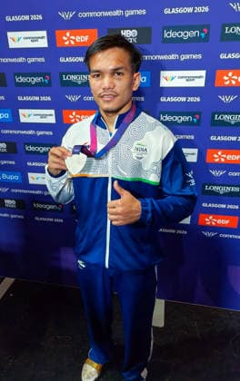 RECORD DATE NOT STATED Jadumani Singh bags the silver medal in men s 55 kg boxing at CWG 2026 Glasgow Scotland Aug 01 (ANI): Indian boxer Jadumani Singh wins the silver medal in the men s 55 kg boxing category at the Commonwealth Games 2026, in Glasgow on Saturday. Glasgow Scotland Copyright: xANIx ANI_20260801307
