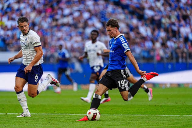 Torschuss Torchance Otto Stange (Hamburger SV, 19) GER, Hamburger SV vs. FC Everton, Fußball, Testspiel, Saison 2026 2027, 01.08.2026 GER, Hamburger SV vs. FC Everton, Fußball, Testspiel, Saison 2026 2027, 01.08.2026 Hamburg *** Shot on goal, scoring chance by Otto Stange, Hamburger SV, 19 GER, Hamburger SV vs. FC Everton, soccer, friendly match, 2026–2027 season, August 1, 2026 GER, Hamburger SV vs. Everton FC, soccer, friendly match, 2026–2027 season, August 1, 2026 Hamburg Copyright: xEibner-Pressefoto MarcelxvonxFehrnx EP_MFN