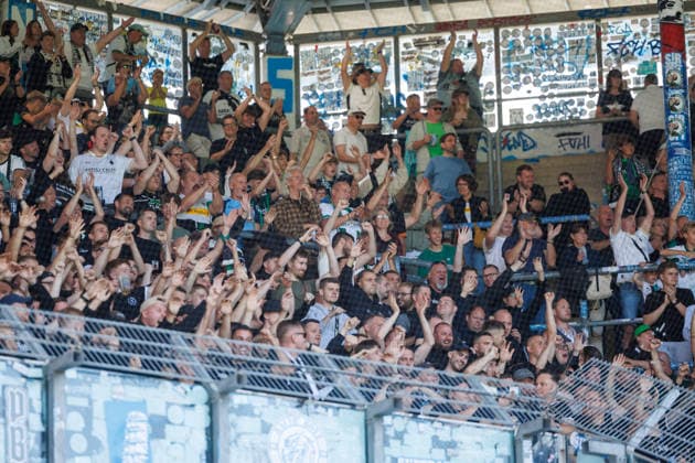 Gladbach Fans lautstark; GER, FC Hansa Rostock vs. Borussia Mönchengladbach, Fußball, Männer, Testspiel, Spielzeit 2026 2027, 01.08.2026 Rostock Ostseestadion Mecklenburg - Vorpommern Deutschland *** Gladbach Fans Cheer Loudly, FC Hansa Rostock vs. Borussia Mönchengladbach, Soccer, Men s, Friendly Match, 2026–2027 Season, August 1, 2026, Rostock Ostseestadion, Mecklenburg-Western Pomerania, Germany