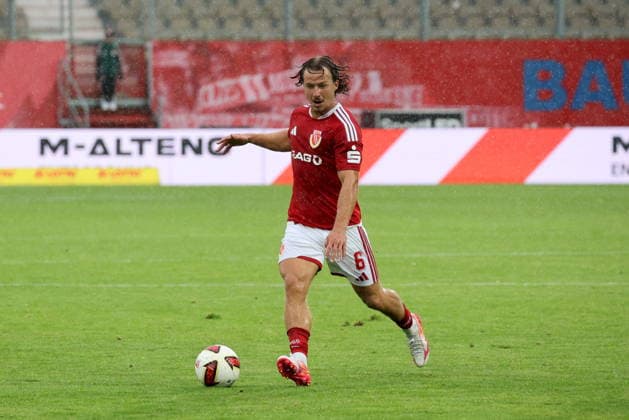 6 Jonas Hofmann (Energie Cottbus) Fussball Testspiel 2026 2027 FC Energie Cottbus - SV Werder Bremen *** 6 Jonas Hofmann Energie Cottbus Soccer Friendly Match 2026 2027 FC Energie Cottbus SV Werder Bremen
