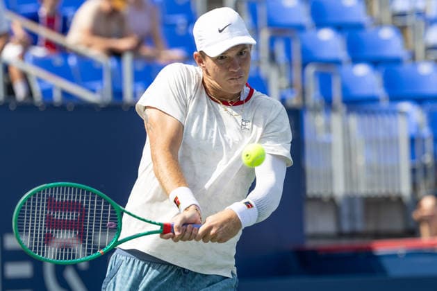 August 1, 2026, Montreal, Quebec, Canada: MARTIN DAMM from USA back hand in is match against Henrique Rocha from Portugal in qualifying round at Canadian Open at IGA stadium in Montreal, Quebec, Canada on 2026-08-01 Montreal Canada - ZUMAl189 20260801_zsp_l189_003 Copyright: xYannickxLegarex