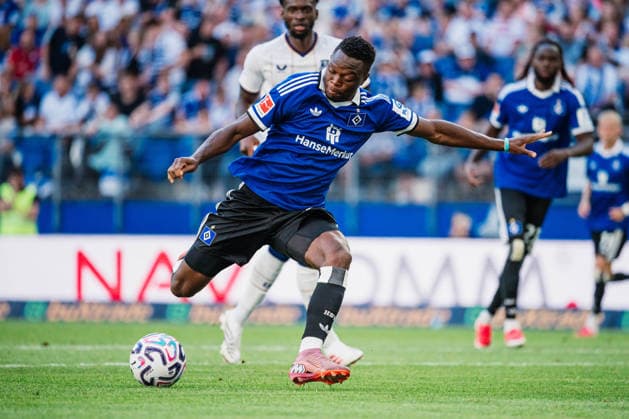 Testspiel: Hamburger SV vs. FC Everton, 01.08.2026 Patson Daka (Hamburger SV, 27)schießt; Fußball, Testspiel: Hamburger SV vs. FC Everton am 01.08.2026 im Volksparkstadion, Hamburg DFL REGULATIONS PROHIBIT ANY USE OF PHOTOGRAPHS AS IMAGE SEQUENCES AND OR QUASI-VIDEO. *** Friendly Match: Hamburger SV vs. Everton FC, August 1, 2026; Patson Daka (Hamburger SV, 27) kicks the ball; Friendly Match: Hamburger SV vs. Everton FC on August 1, 2026, at the Volksparkstadion, Hamburg. DFL regulations prohibit any use of photographs as image sequences and or quasi-video. Copyright: xBEAUTIFULxSPORTS Tonhäuserx