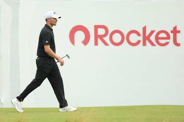 Rocket Classic DETROIT, MICHIGAN - AUGUST 1: Rasmus Hojgaard of Denmark walks on the 18th green during the third round of the Rocket Classic 2026 at the Detroit Country Club in Detroit, Michigan, MI, USA Saturday, August 1, 2026. Detroit Michigan United States  Copyright: xJorgexLemusx originalFilename:lemus-rocketcl260801_npTdY.jpg