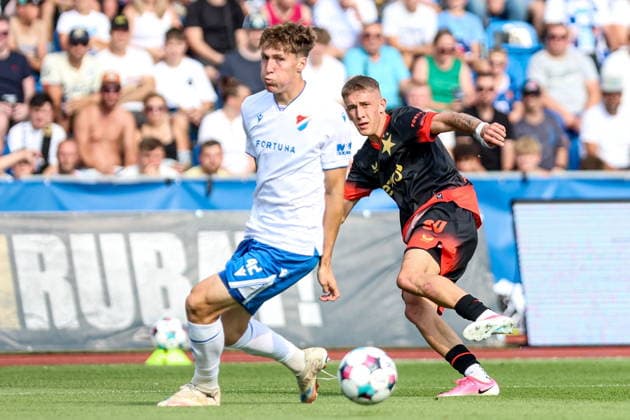 01.08.2026, Ostrava Mecz Chance Liga sezon 2026 27 Banik Ostrava - Slavia Praha - Football Match Czech Republic Top League Banik Ostrava - Slavia Praha Nz. Jiri Micek Wiktor Nowak Fot. Michal Chwieduk Arena Akcji NEWSPIX.PL --- newspix.pl POLAND OUT! 