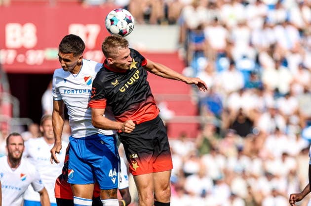 01.08.2026, Ostrava Mecz Chance Liga sezon 2026 27 Banik Ostrava - Slavia Praha - Football Match Czech Republic Top League Banik Ostrava - Slavia Praha Nz. Yevgeniy Skyba David Zima Fot. Michal Chwieduk Arena Akcji NEWSPIX.PL --- newspix.pl POLAND OUT! 