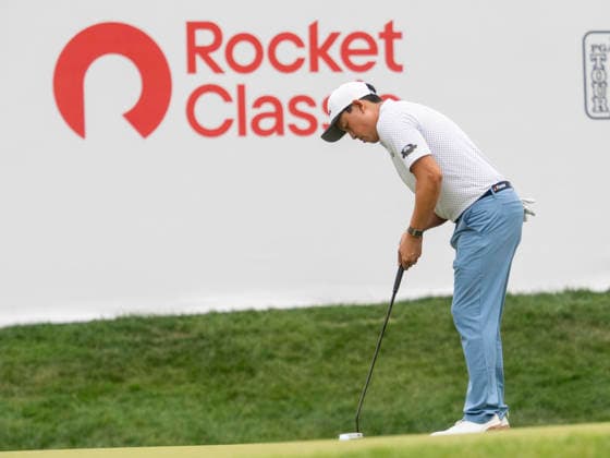 DETROIT, MI - AUGUST 01: Dylan Wu putts the ball during the third round of the Rocket Classic at Detroit Golf Club on August 01, 2026, in Detroit, Michigan. (Photo by Joseph Weiser Icon Sportswire) GOLF: AUG 01 PGA, Golf Herren Rocket Classic EDITORIAL USE ONLY Icon2608010223