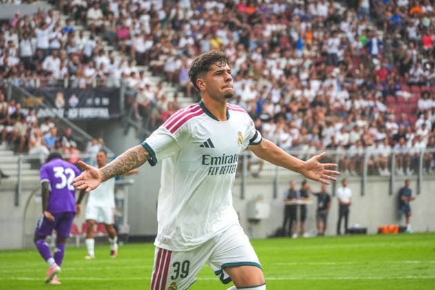 Fussball: Österreich: Internationales Testspiel 2026 2027 - 01.08.2026 - Real Madrid vs. AC Florenz (Fiorentina) - Wörthersee Stadion (Klagenfurt, Österreich); Alexis Ciria (Real Madrid C.F.) mit dem Tor zum 2:0 - Jubel, Torjubel *** Soccer Austria International Friendly 2026 2027 01 08 2026 Real Madrid vs. AC Florence (Fiorentina) Wörthersee Stadium, Klagenfurt, Austria Alexis Ciria of Real Madrid C F celebrates after scoring the 2-0 goal; goal celebration Copyright: xLukasxBierederx