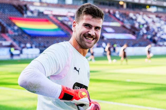 Deutschland: Fußball 2. Bundesliga 2026 27, Vorbereitungsspiel FC St. Pauli vs Deportivo de A Coruna Millerntor-Stadion (Hamburg): Die neue Nummer 1 am Millerntor: Ben Voll (FC St. Pauli, 1) *** Germany Soccer 2. Bundesliga 2026–27, Preseason Match: FC St. Pauli vs. Deportivo de A Coruna at Millerntor Stadium, Hamburg. The new No. 1 at Millerntor: Ben Voll, FC St. Pauli, 1 Copyright: xStefanxTrochax