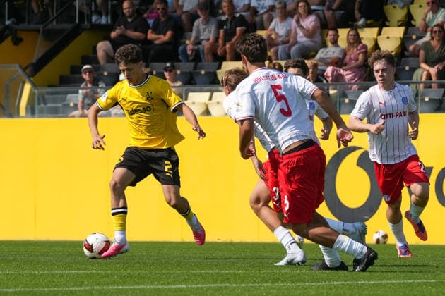 Samstag, 01.08.2026 Saison 2026 2027 1. Runde DFB Pokal der Junioren im BVB Fußballpark Hohenbuschei, Dortmund, Germany. BV Borussia Dortmund U19 - Holstein Kiel U19. Niklas König (BVB) *** Saturday, August 1, 2026 2026–2027 Season 1st Round of the DFB Junior Cup at BVB Fußballpark Hohenbuschei, Dortmund, Germany BV Borussia Dortmund U19 Holstein Kiel U19 Niklas König BVB