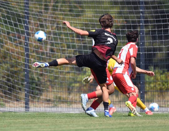 01.08.2026, xophax, Fussball , DFB - Pokal U19 , A- Junioren , A- Jugend . 1 Runde. Fortuna Köln gegen SC Freiburg. Cedric Dreher ( SC Freiburg ) erzielt das 3 zu 0 für den SC Freiburg Köln *** August 1, 2026, xophax, Soccer, DFB Cup U19, A Juniors, A Youth, 1st Round: Fortuna Cologne vs. SC Freiburg; Cedric Dreher of SC Freiburg scores the 3-0 goal for SC Freiburg against Cologne