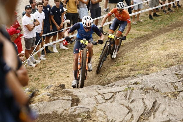 01.08.2026, Monteceneri, Monte Ceneri, 2026 UEC MTB European Championship, EM, Europameisterschaft XCO Men U23 s Final (cross country olympic) Fabio Bassignana 10 (ITA) and Rens Teunissen Van Manen 4 (NED) Monteceneri Monte Ceneri Ticino Switzerland *** August 1, 2026, Monteceneri, Monte Ceneri, 2026 UEC MTB European Championship XCO Men s U23 Final, Cross Country Olympic: Fabio Bassignana (10, ITA) and Rens Teunissen Van Manen (4, NED), Monteceneri, Monte Ceneri, Ticino, Switzerland Copyright: xJustPictures.ch FrancescoxMinghettix jp-en-FrMi-_NG_0092