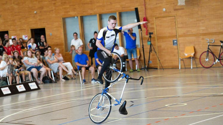 Linus Weber während seiner Kür, SV Kirchdorf, Deutschland, Weltcup, Kunstrad, 01.08.2026 Weltcup, Kunstrad, 01.08.2026 Foto: Eibner-Pressefoto Pascal Sattler *** Linus Weber during his freestyle routine, SV Kirchdorf, Germany, World Cup, artistic cycling, August 1, 2026 World Cup, artistic cycling, August 1, 2026 Photo: Eibner Press Photo by Pascal Sattler Copyright: xEibner-Pressefotox EP_PSR