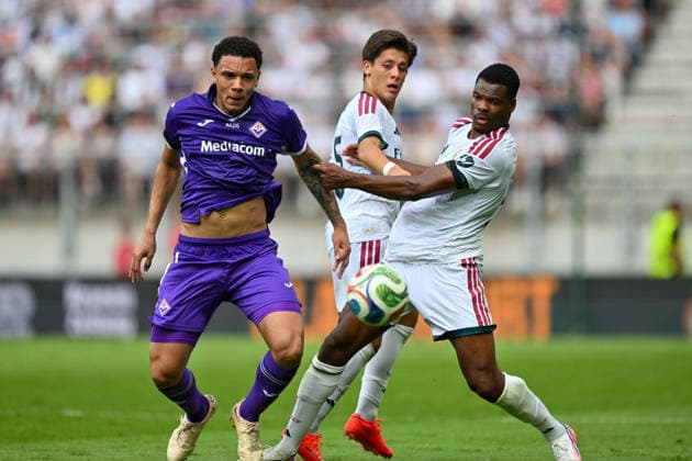 SOCCER - Real vs Fiorentina, test match KLAGENFURT,AUSTRIA,01.AUG.26 - SOCCER - LaLiga, Serie A, Real Madrid CF vs ACF Fiorentina, test match. Image shows Viery Fernandes Santos Lopes (Fiorentina), Arda Gueler and Denzel Dumfries (Real Madrid).  GEPAxpictures xAvnixRetkoceri