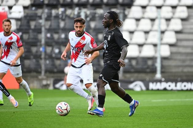 Sporting Charleroi v Rayo Vallecano - Jupiler Pro League Friendly CHARLEROI, BELGIUM - AUGUST 01 : Guiagon Parfait midfielder of Sporting Charleroi during the Jupiler Pro League friendly match between Sporting Charleroi and Rayo Vallecano de Madrid on August 1, 2026 in Charleroi, Belgium, 01 08 2026 Charleroi Belgium  Copyright: xVincentxKalutx