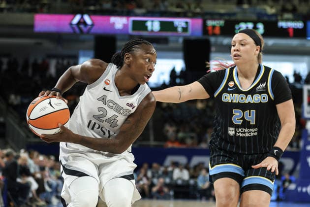 CHICAGO, USA - August 1: Jewell Loyd (24 Las Vegas Aces) in action during the game between the Chicago Sky and Las Vegas Aces at the United Center on Saturday, August 1 in Chicago, USA  Copyright: xShainaxBenhiyoun SPPx Sportspressphoto_SPR198990