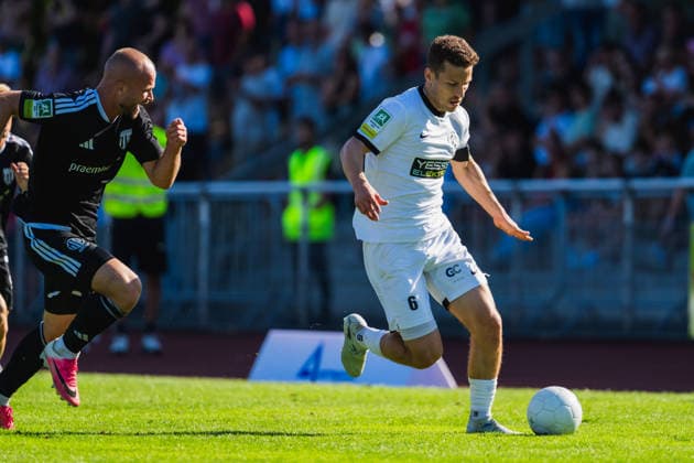 Patrick Kurzen (1. FC Bocholt, 07) jagt Maximilian Wagener (VFB Hilden, 06) der den Ball hat VFB Hilden vs. 1. FC Bocholt, Fussball, Regionalliga-West, 01.Spieltag, Saison 2026 27, 01.08.2026, VFB Hilden vs. 1. FC Bocholt, Fussball, Regionalliga-West, 01.Spieltag, Saison 2026 27, 01.08.2026 Hilden *** Patrick Kurzen (1 FC Bocholt, 07) chases Maximilian Wagener (VFB Hilden, 06), who has the ball. VFB Hilden vs. 1 FC Bocholt, Soccer, Regionalliga West, Matchday 1, 2026–27 Season, August 1, 2026, VFB Hilden vs. 1 FC Bocholt, soccer, Regionalliga West, Matchday 1, 2026–27 season, August 1, 2026, Hilden Copyright: xEibner-Pressefoto LukasxBaldygax EP_LBA