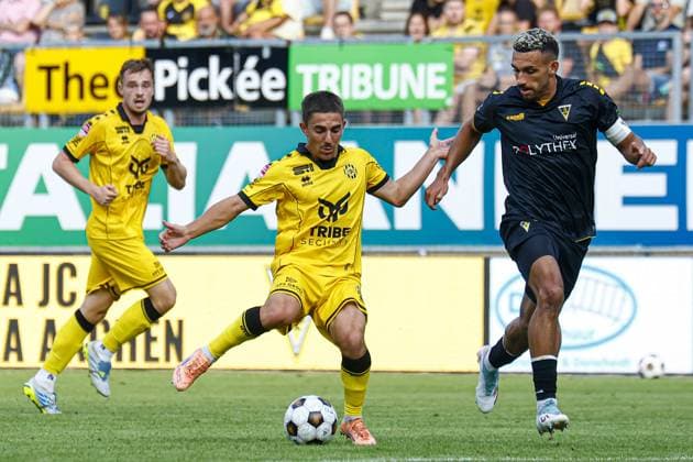 KERKRADE , 01-08-2026 ,Parkstad Limburg Stadium , 2026 2027 , Dutch Keuken Kampioen Divisie football , Pre-season friendly match between Roda JC and Alemannia Aachen , pictures shows Roda JC player Josh Nisbet , Alemannia Aachen player Mika Hanraths Roda JC - Alemannia Aachen  x205380147x Copyright:
