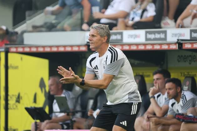Fussball: Österreich: ADMIRAL Bundesliga 2026 2027 - 1. Spieltag, 31.07.2026 - Linzer ASK (LASK) vs. Grazer AK 1902 (GAK) - Raiffeisen Arena (Linz, Österreich); im Bild Dietmar KuÌˆhbauer, Trainer, LASK, Dietmar Didi Kuehbauer *** Soccer Austria ADMIRAL Bundesliga 2026–2027, Matchday 1, July 31, 2026: Linzer ASK LASK vs. Grazer AK 1902 GAK at Raiffeisen Arena, Linz, Austria. Pictured: Dietmar Kuehbauer, coach, LASK, Dietmar Didi Kuehbauer