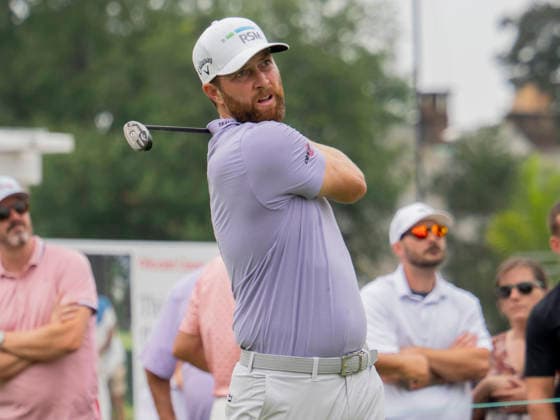 DETROIT, MI - AUGUST 01: Chris Kirk (USA) hits the ball during the third round of the Rocket Classic at Detroit Golf Club on August 01, 2026, in Detroit, Michigan. (Photo by Joseph Weiser Icon Sportswire) GOLF: AUG 01 PGA, Golf Herren Rocket Classic EDITORIAL USE ONLY Icon2608010323