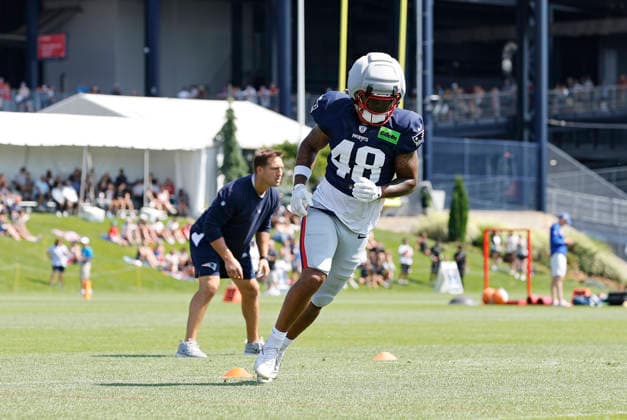 FOXBOROUGH, MA - AUGUST 01: New England Patriots linebacker Namdi Obiazor (48) participate in drills during training camp on August 1, 2026, at Gillette Stadium in Foxborough, MA. (Photo by M. Anthony Nesmith Icon Sportswire) NFL, American Football Herren, USA AUG 01 New England Patriots Training Camp EDITORIAL USE ONLY Icon26080117