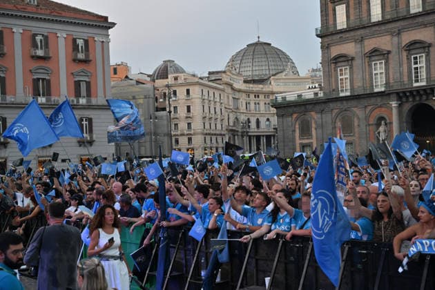 August 1, 2026, Napoli: La festa per i 100 anni del Napoli calcio, Napoli, 1 agosto 2026 ANSA FELICE DE MARTINO--- The celebration for Napoli Football Club s centenary, Naples, Italy, August 1, 2026 ANSA FELICE DE MARTINO NOTTE AZZURRA, IL CENTENARIO DEL NAPOLI ACCENDE LA CITTA  - ZUMAa110 20260801_zaf_a110_025 Copyright: xFelicexDexMartinox