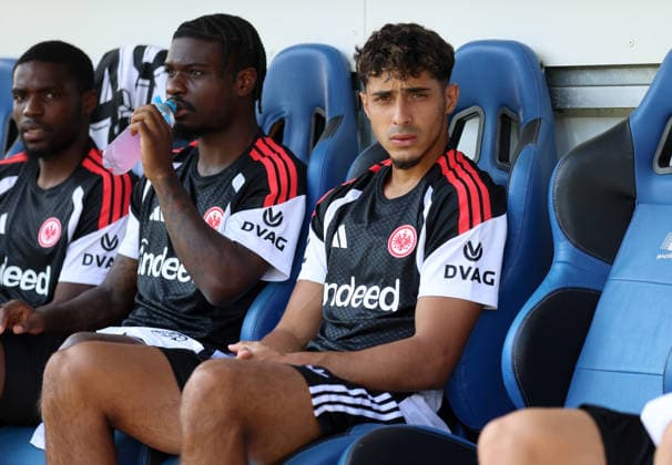 01.08.2026, Fussball Testspiel, SV Waldhof Mannheim - Eintracht Frankfurt, emspor, bespor, sespor, v.l., Fares Chaibi (Eintracht Frankfurt) DFL DFB REGULATIONS PROHIBIT ANY USE OF PHOTOGRAPHS AS IMAGE SEQUENCES AND OR QUASI-VIDEO. xdcx *** August 1, 2026, Soccer friendly match, SV Waldhof Mannheim vs. Eintracht Frankfurt, emspor, bespor, sespor, v l, Fares Chaibi, Eintracht Frankfurt. DFL and DFB regulations prohibit any use of photographs as image sequences and or quasi-video. xdcx Copyright: HMBxMedia Claus