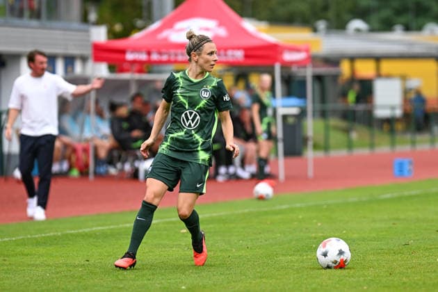 Fußball I Frauen I Saison 2026-2027 I Freundschaftsspiel I RB Leipzig - VfL Wolfsburg I 01.08.2026 Svenja Huth (10, VfL Wolfsburg) Freisteller, Nahaufnahme, Porträt, Portrait, Einzelfoto, Einzelbild, Körper Markranstädt Rasenplatz, Stadion am Bad Großfeld, Am Stadtbad 30 Sachsen Deutschland *** Soccer I Women s I 2026–2027 Season I Friendly Match I RB Leipzig vs. VfL Wolfsburg I August 1, 2026 Svenja Huth 10, VfL Wolfsburg, cutout, close-up, portrait, single photo, single image, body, Markranstädt grass field, Stadion am Bad Großfeld, Am Stadtbad 30, Saxony, Germany Copyright: xLobeca InesxHähnelx