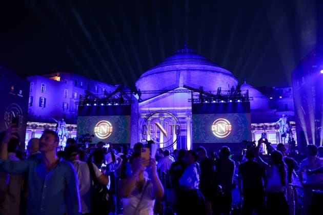 Tifosi in Piazza Plebiscito per la Festa del Centenario del Napoli - Napoli, Italia, 1 Agosto 2026 (Foto Alessandro Garofalo LaPresse) Fans in Piazza Plebiscito for the Celebration for the Centenary of Napoli Naples, Italy, of August 1, 2026  Copyright: xAlessandroxGarofalo xLaPressex
