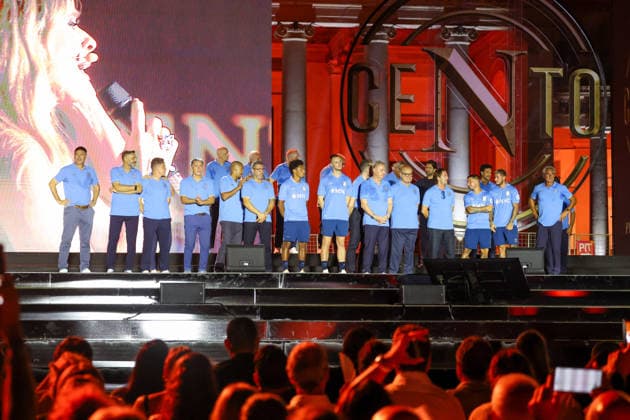 squadra in Piazza Plebiscito per la Festa del Centenario del Napoli - Napoli, Italia, 1 Agosto 2026 (Foto Alessandro Garofalo LaPresse) teams in Piazza Plebiscito for the Celebration for the Centenary of Napoli Naples, Italy, of August 1, 2026  Copyright: xAlessandroxGarofalo xLaPressex