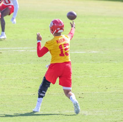 AUGUST 1, 2026: Kansas City Chiefs quarterback Patrick MahomesÃ‚ throws a pass during practice at Chiefs training camp in St. Joseph, MO. CSM St. Joseph United States - ZUMAc04_ 20260801_zma_c04_091 Copyright: xRomanxPunox