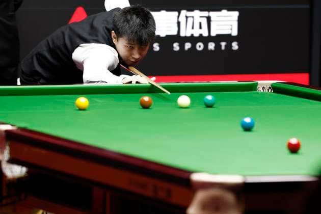 SHANGHAI, CHINA - AUGUST 01: Zhao Xintong of China plays a shot in the Semifinal match against Kyren Wilson of England on Day 6 of the 2026 Snooker Shanghai Masters at Luwan Gymnasium on August 1, 2026 in Shanghai, China.  Copyright: xChinaxNewsxServicex 111657636370