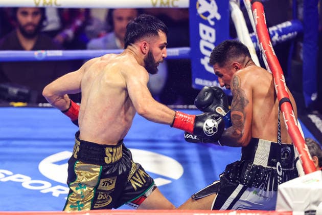 August 01, 2026: (L-R) Welterweight Joel Iriarte punches Jorge Lagunas during the Roach Jr. vs Zepeda card inside The Theater at the Virgin Hotels on August 1, 2026 in Las Vegas, NV. CSM. Las Vegas United States of America - ZUMAc04_ 20260801_zma_c04_135 Copyright: xChristopherxTrimx