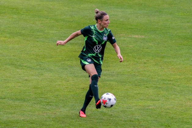 01.08.2026, xgrfx, Fussball Testspiel Frauen , RB Leipzig - VfL Wolfsburg v.l. Svenja Huth (VfL Wolfsburg) (DFL DFB REGULATIONS PROHIBIT ANY USE OF PHOTOGRAPHS as IMAGE SEQUENCES and or QUASI-VIDEO) Leipzig *** August 1, 2026, xgrfx, Women s Soccer Friendly Match, RB Leipzig vs. VfL Wolfsburg, Svenja Huth (VfL Wolfsburg). DFL and DFB regulations prohibit any use of photographs as image sequences and or quasi-video. Leipzig