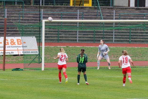 01.08.2026, xgrfx, Fussball Testspiel Frauen , RB Leipzig - VfL Wolfsburg v.l. Stina Johannes (VfL Wolfsburg) (DFL DFB REGULATIONS PROHIBIT ANY USE OF PHOTOGRAPHS as IMAGE SEQUENCES and or QUASI-VIDEO) Leipzig *** August 1, 2026, xgrfx, Women s Soccer Friendly Match, RB Leipzig vs. VfL Wolfsburg, Stina Johannes (VfL Wolfsburg), DFL, DFB. REGULATIONS PROHIBIT ANY USE OF PHOTOGRAPHS AS IMAGE SEQUENCES AND OR QUASI-VIDEO, Leipzig