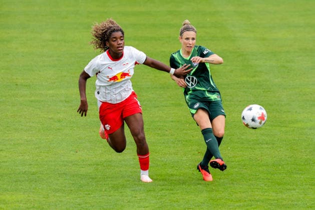 01.08.2026, xgrfx, Fussball Testspiel Frauen , RB Leipzig - VfL Wolfsburg v.l. Delice Boboy (RB Leipzig), Svenja Huth (VfL Wolfsburg), (DFL DFB REGULATIONS PROHIBIT ANY USE OF PHOTOGRAPHS as IMAGE SEQUENCES and or QUASI-VIDEO) Leipzig *** August 1, 2026, xgrfx, Women s Soccer Friendly Match, RB Leipzig vs. VfL Wolfsburg, Delice Boboy (RB Leipzig), Svenja Huth, VfL Wolfsburg, DFL and DFB regulations prohibit any use of photographs as image sequences and or quasi-video, Leipzig