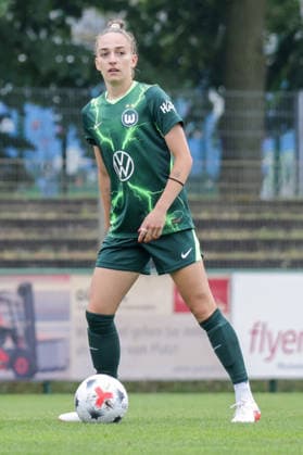 01.08.2026, xgrfx, Fussball Testspiel Frauen , RB Leipzig - VfL Wolfsburg v.l. Sophia Kleinherne (VfL Wolfsburg) (DFL DFB REGULATIONS PROHIBIT ANY USE OF PHOTOGRAPHS as IMAGE SEQUENCES and or QUASI-VIDEO) Leipzig *** August 1, 2026, xgrfx, Women s Soccer Friendly Match, RB Leipzig vs. VfL Wolfsburg, Sophia Kleinherne, VfL Wolfsburg. DFL and DFB regulations prohibit any use of photographs as image sequences and or quasi-video. Leipzig