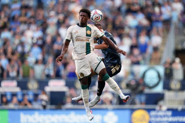 August 01, 2026: Atlanta United Defender Matt Edwards (47) heads the ball during the first half of an MLS, Fussball Herren, USA match against the Philadelphia Union at Subaru Park in Chester, Pennsylvania. CSM Chester United States of America - ZUMAc04_ 20260801_zma_c04_154 Copyright: xKylexRoddenx