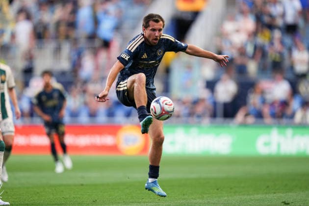 August 01, 2026: Philadelphia Union Midfielder Indiana Vassilev (19) controls the ball during the first half of an MLS, Fussball Herren, USA match against Atlanta United at Subaru Park in Chester, Pennsylvania. CSM Chester United States of America - ZUMAc04_ 20260801_zma_c04_155 Copyright: xKylexRoddenx