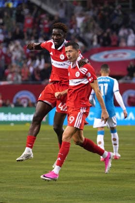 Robert Lewandowski (R) and Dje Davilla of Chicago celebrate a goal during a MLS, Fussball Herren, USA match between Chicago Fire and Charlotte FC at the Soldier Field stadium in Chicago, United States, 01 August 2026. MLS: Chicago Fire vs Charlotte FC !ACHTUNG: NUR REDAKTIONELLE NUTZUNG!  Copyright: xKennethxFernándezx AMDEP9954 20260802-55021053962_1